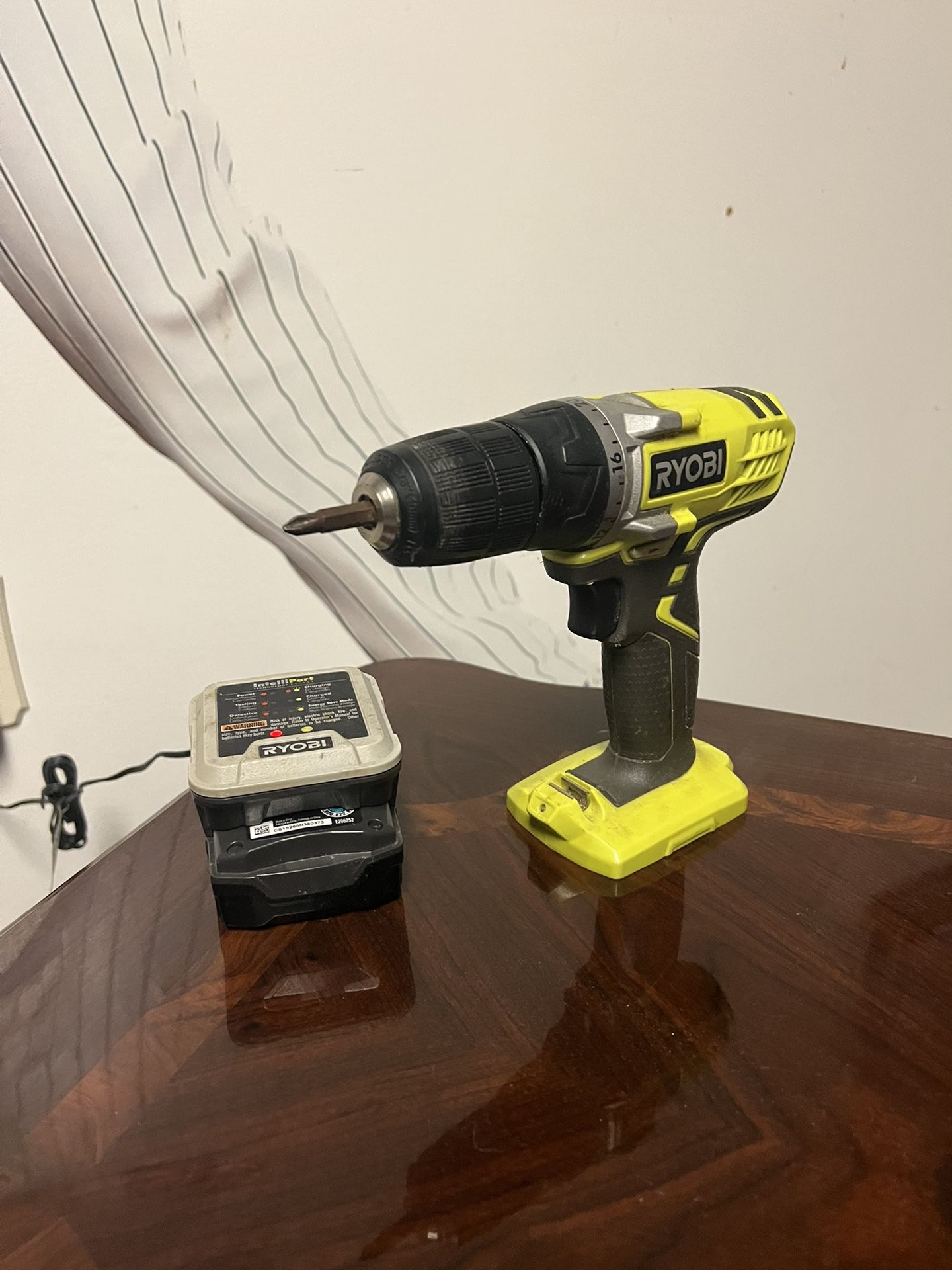Ryobi 12v Drill With Battery And Charger