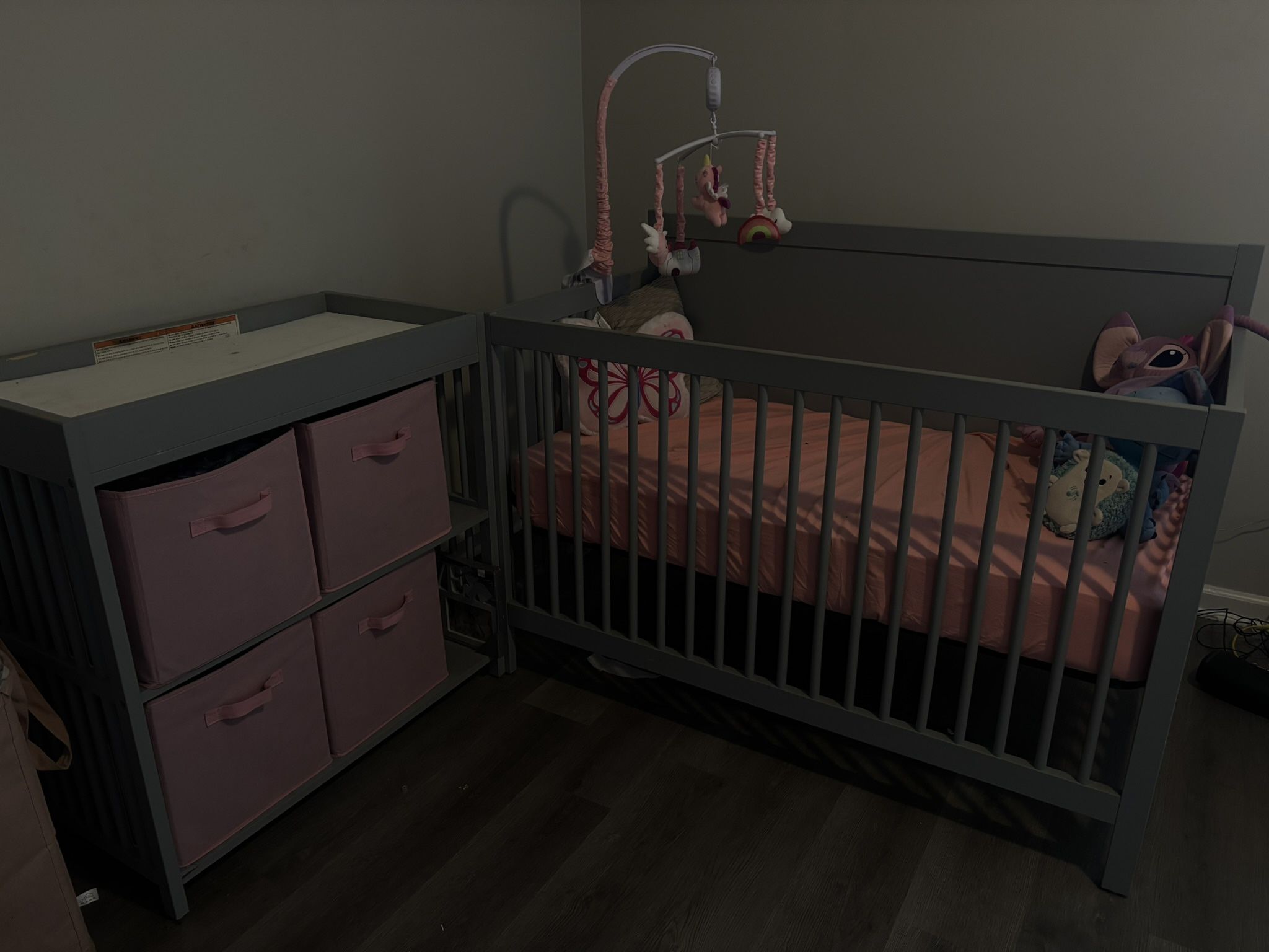 Baby Crib & Changing Table 