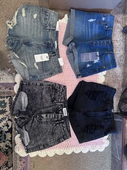 Juniors Jean shorts size Medium