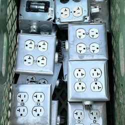 ALL FOR $60 ELECTRICAL PLUGS OUTLETS 47Th Ave. And Dobbins In Laveen