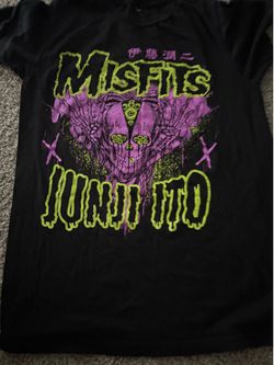 Hot Topic medium