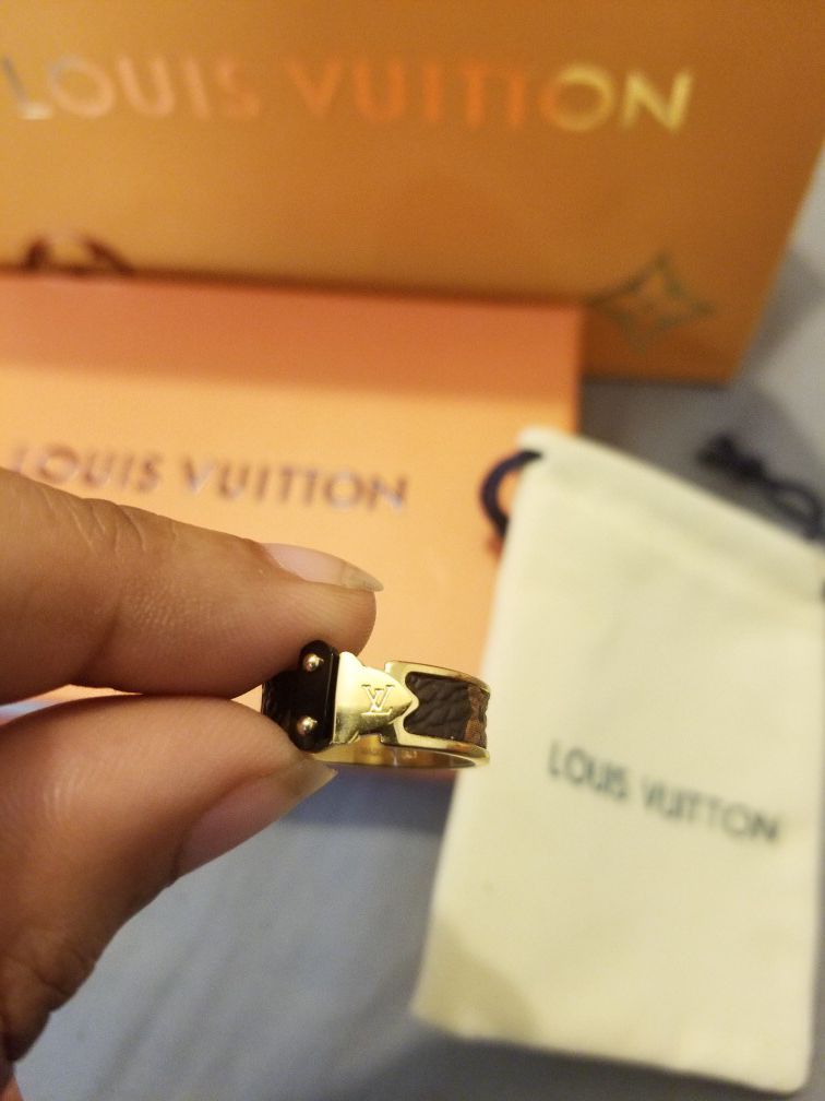 Louis Vuitton Nanogram Ring - Size 5 1/2 - FINAL SALE (SHF-19956) – LuxeDH