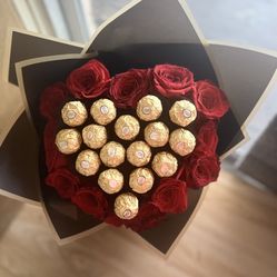 Ramo Buchón With Chocolates