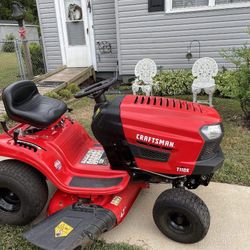 Craftsman T110K Riding Lawn Mower