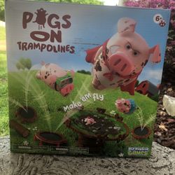 Pigs On Trampoline Game