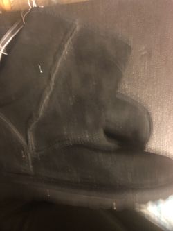 Girls Winter Lined Boots NEW.  Size 1 Y