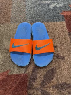 Boys Nike Slide On Size 2