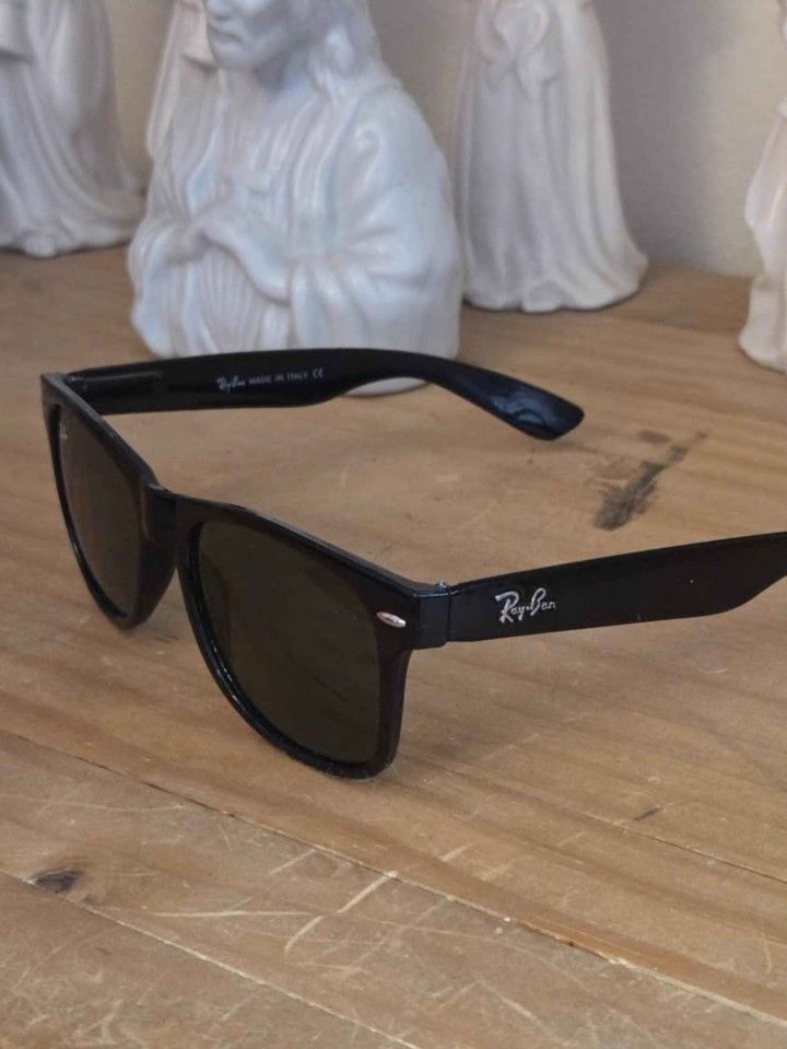 Sunglasses 😎