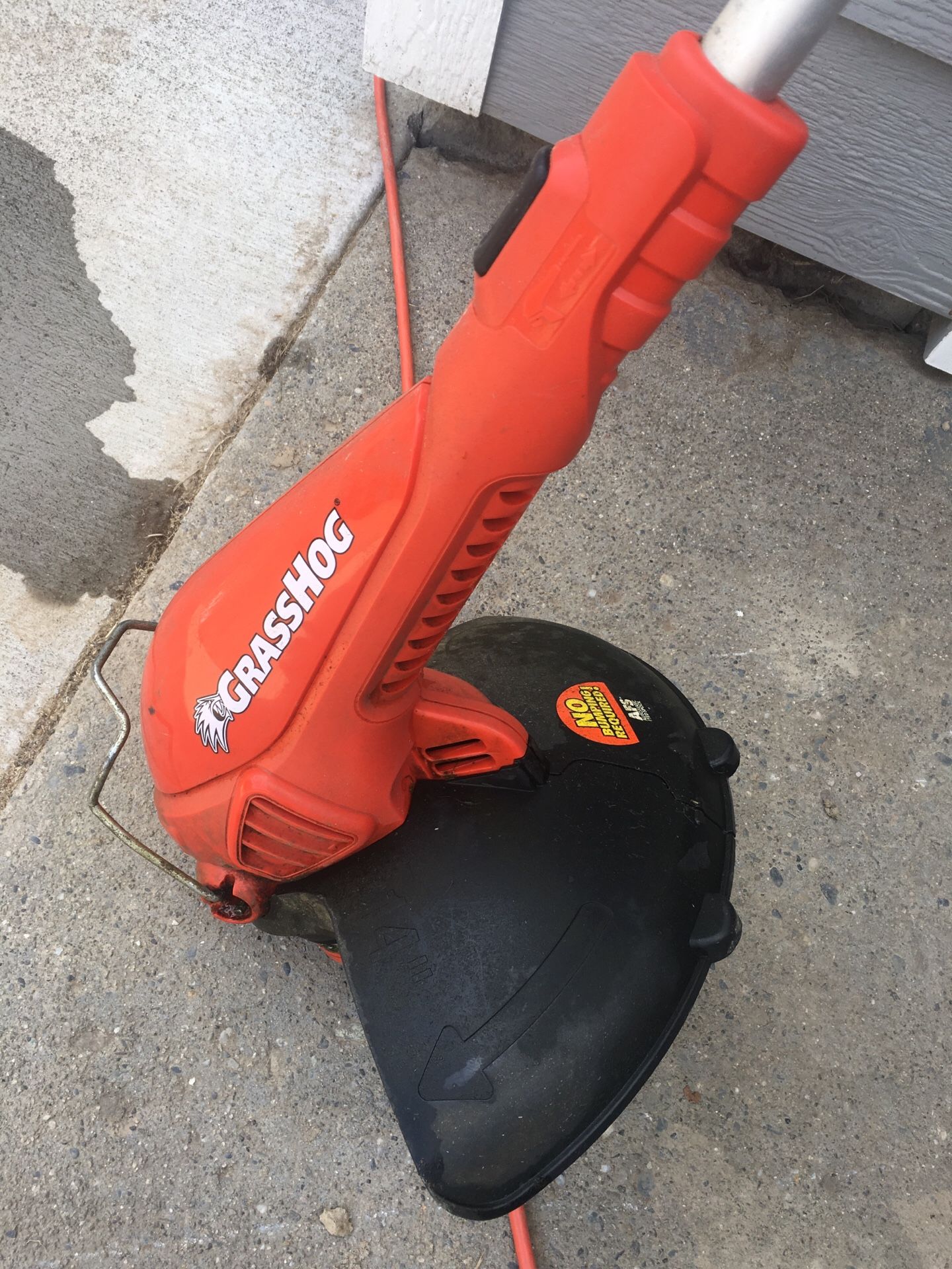 Black and decker Electric weed eater for Sale in Everett, WA OfferUp