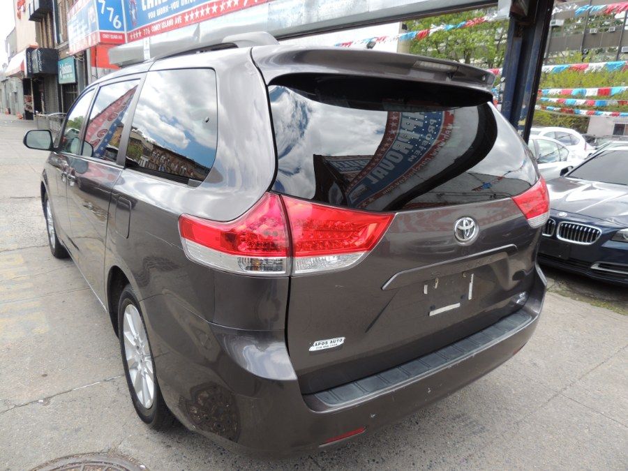 2014 Toyota Sienna