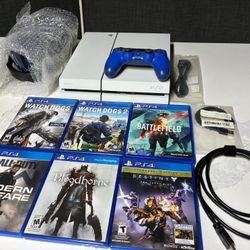 Play Station 4 500GB PS4 Glacier White Comes With 6 Games Wires And Controller + Headset