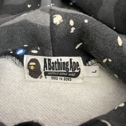 Bape Glow In The Dark Pull Over 