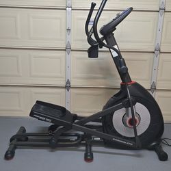 Schwinn 470 Elliptical