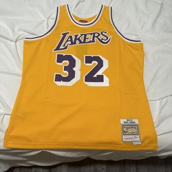 Lakers Magic Johnson jersey