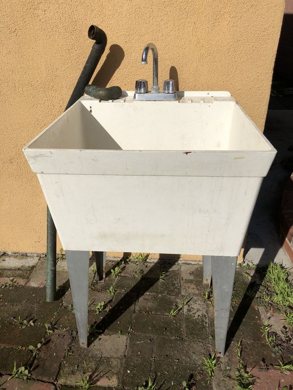 Plastic Garage Sink for Sale in Paramount, CA OfferUp