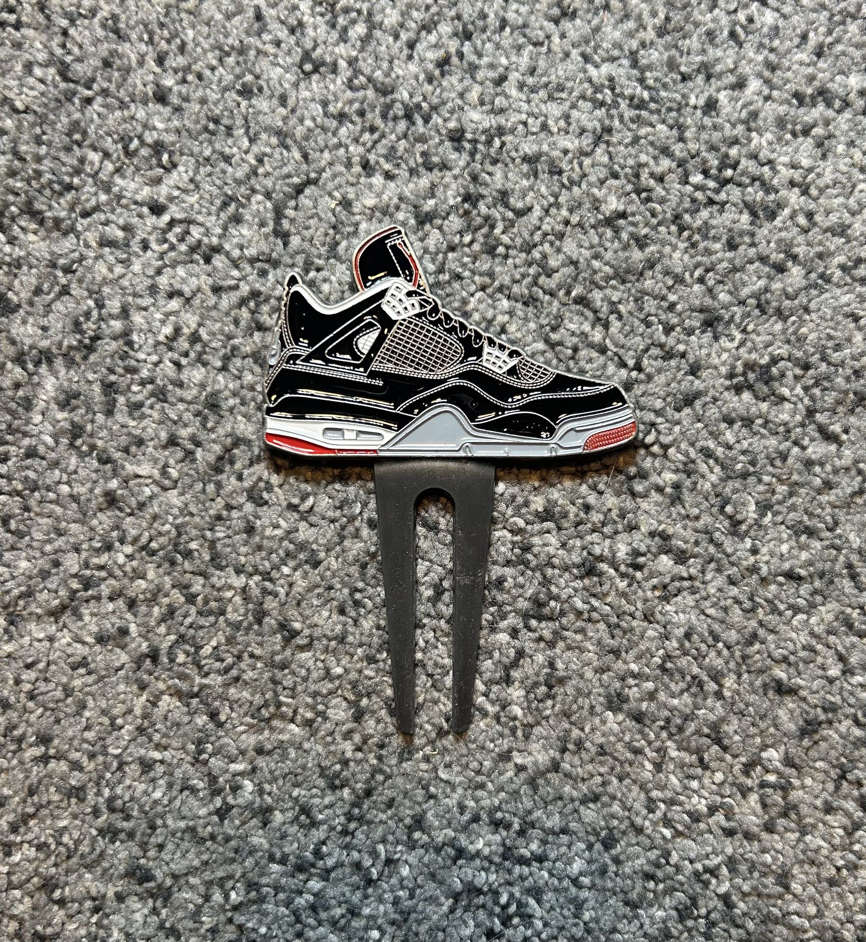 Jordan Divot Tool