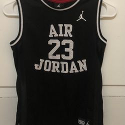 Jordan Size Boys Medium 10/12 Jersey 