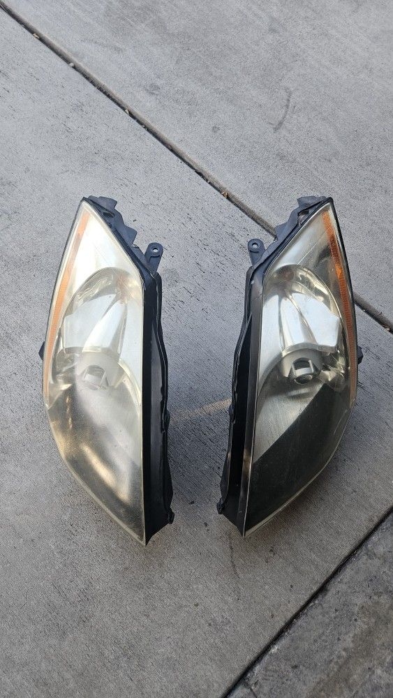 Nissan 350z DE headlights
