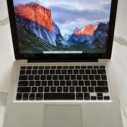 Apple MacBook Pro 13 Inch 