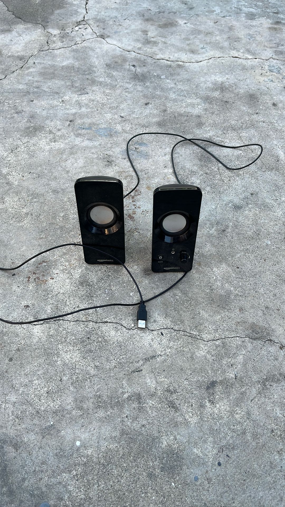 Wired speakers
