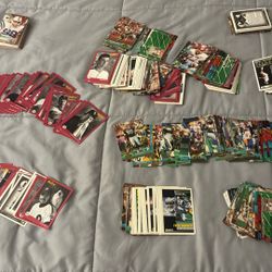 700+ Football / Baseball Cards