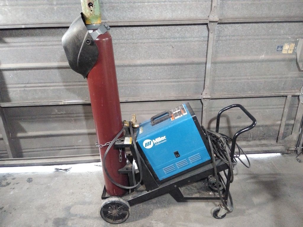 Miller Millermatic 172 230v welder