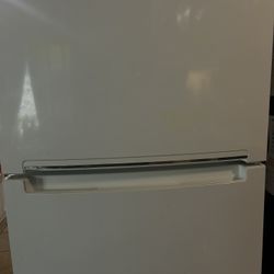 whirlpool fridge 2 door 