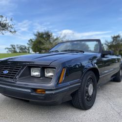 1984 Ford Mustang