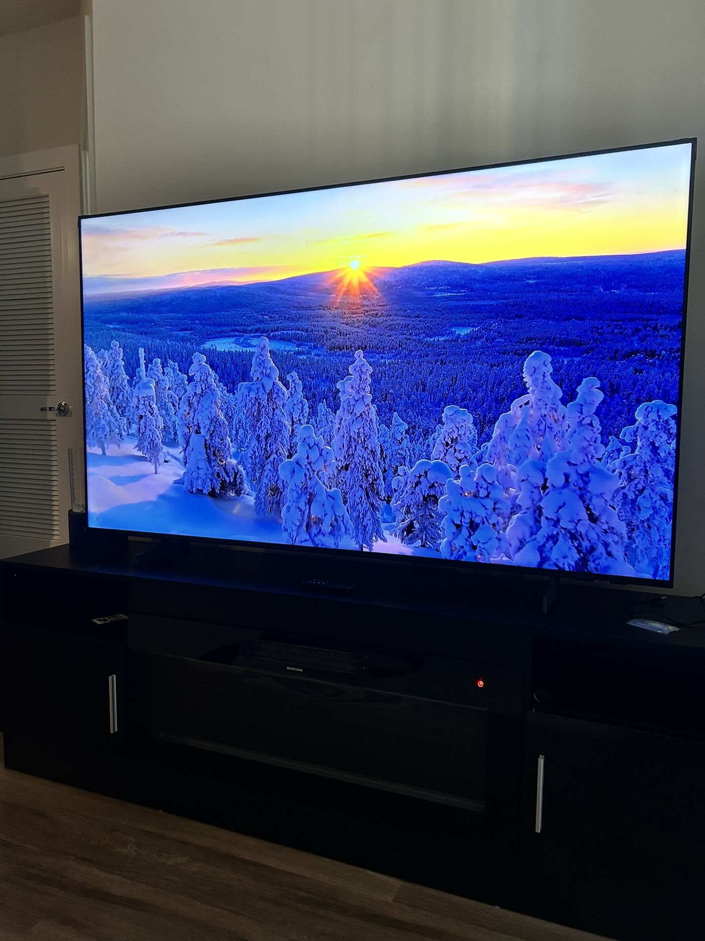 Crystal UHD 4k U800FB 65” TV