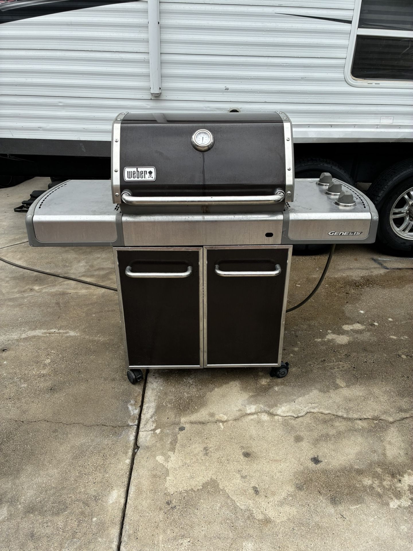 Weber Genesis Grill ( Natural Gas )
