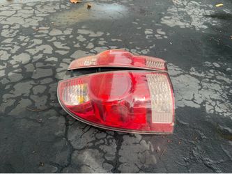 Toyota tacoma tail lights