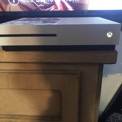 Xbox One S 