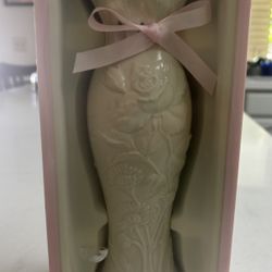 Lenox “Gift Of Knowledge” Bud Vase