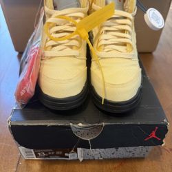 Off White Retro 5 Brand New Size 13c $160