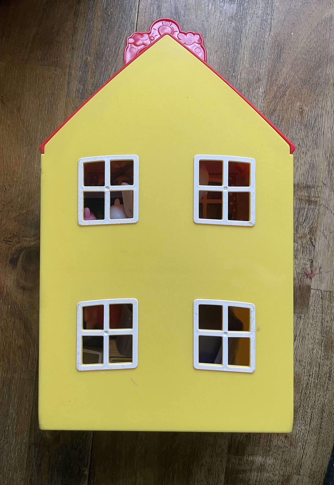 Peppa pig house with accessories