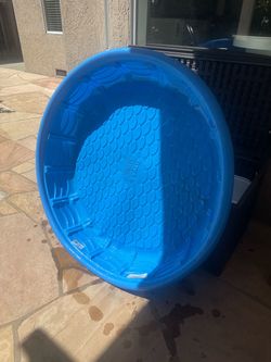 Blue Hard Plastic Kiddie Pool