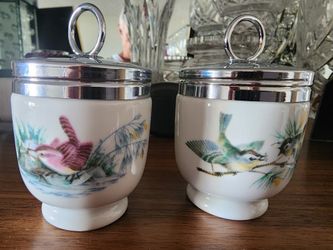 Birds by ROYAL WORCESTER
