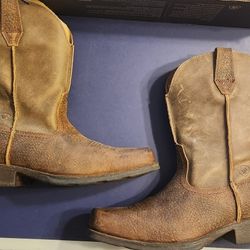 New Airirat Rambler Boots Size 10 D