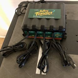 Battery Tender 4-Bank Battery Charger Bundle Kit