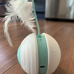 Cat robot toy + extras 