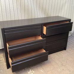 6 DRAWERS DRESSER