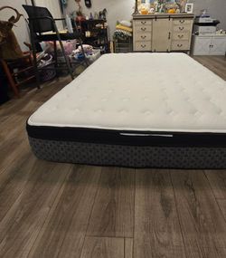 Queen Mattress Kingsdown