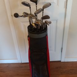 Golf Bag With Golf Clubs 
