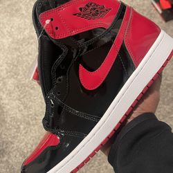 Air Jordan Retro 1 High OG Patent Bred Size 13