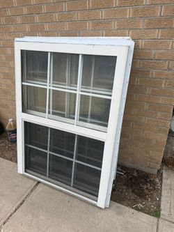Vendo ventana de 36x48 en $80 cada una muy buen estado