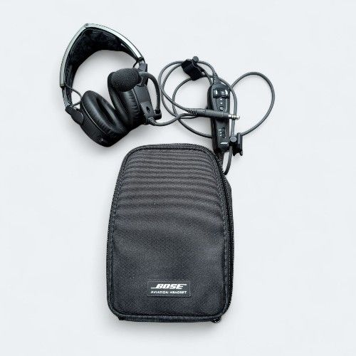 Bose A20 Aviation Headset And Microphone U174 Helicopter Plug