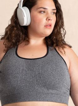 Truekind® Seamless Racerback Sports Bra..size Large