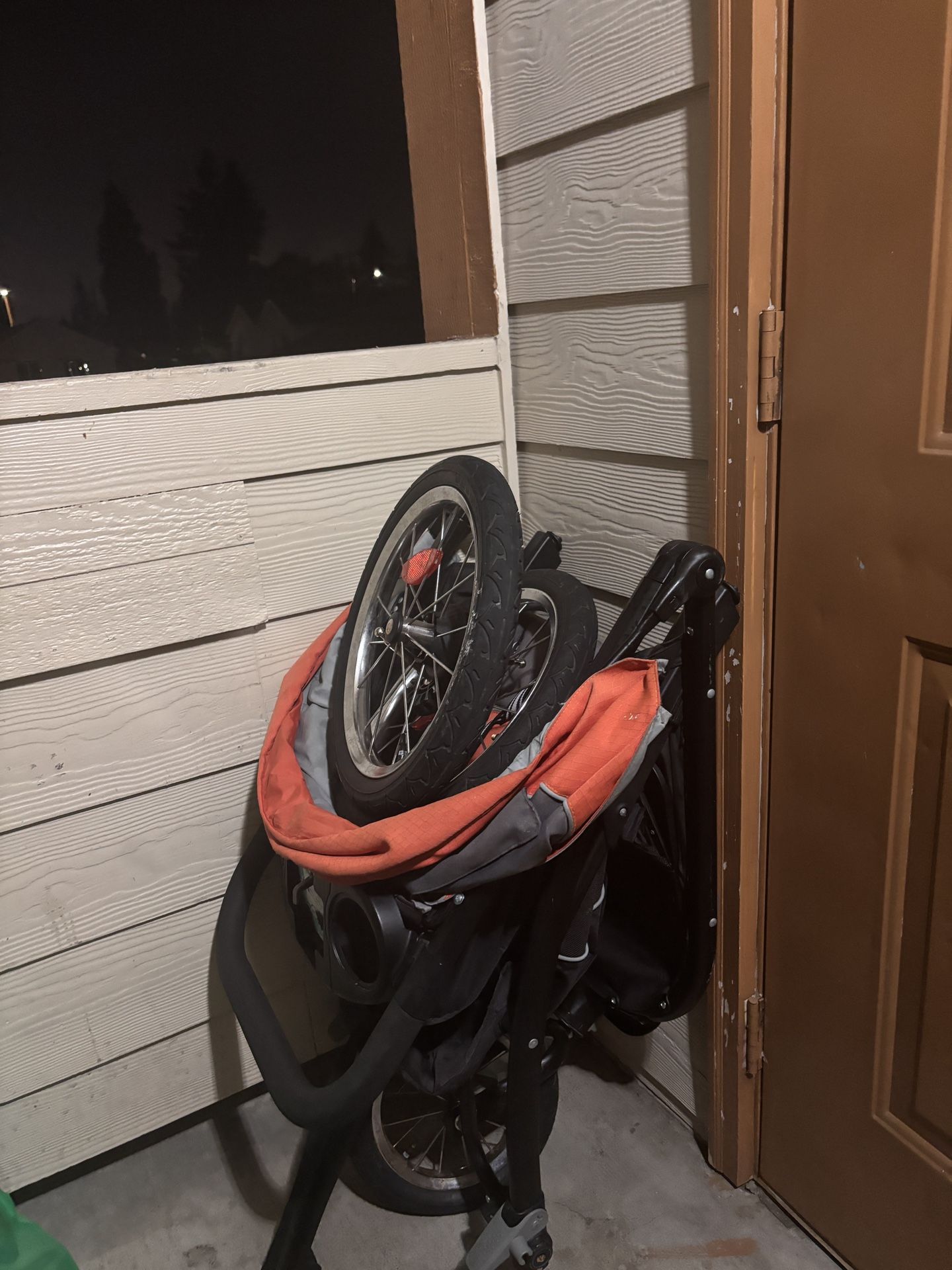 Three Wheel Stroller