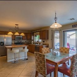 High-End Extendable Dining Table With Chairs