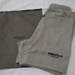essential shorts